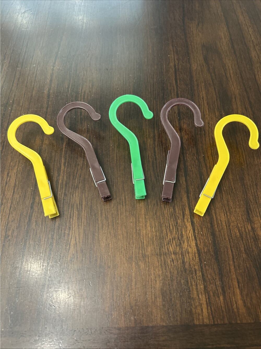 Laundry Hooks Hangers Plastic Clothes Pins Hanger Clips Multicolor 5pcs